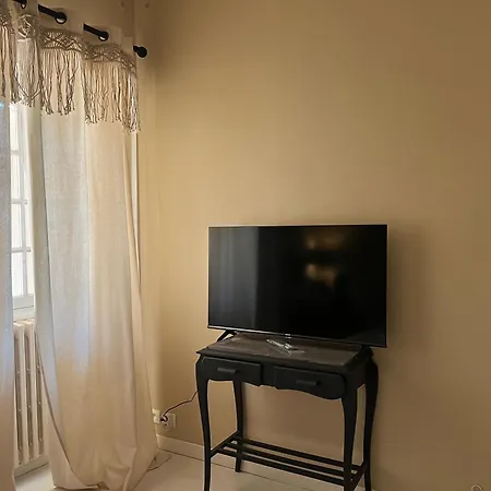 Aux 138 *