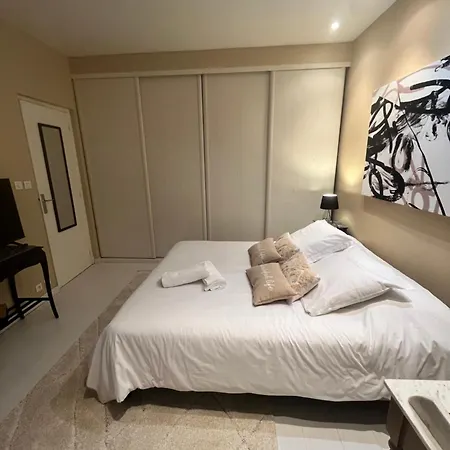 بيت ضيافة Aux 138 قرقشونه